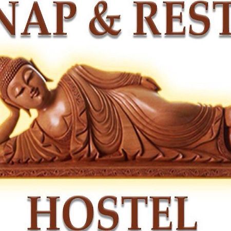 Nap & Rest Hostel Киев Екстериор снимка