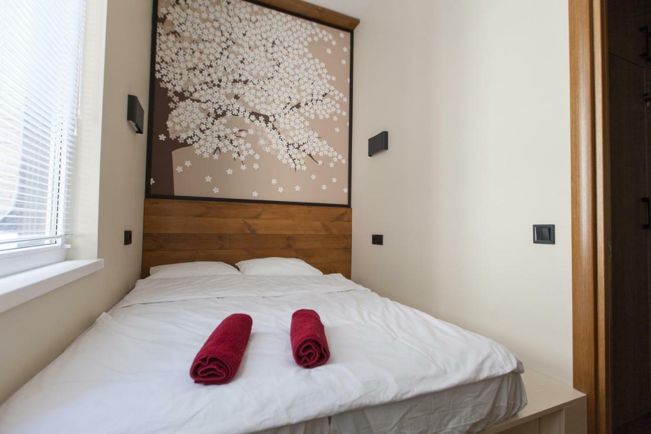 Nap & Rest Hostel Киев Екстериор снимка