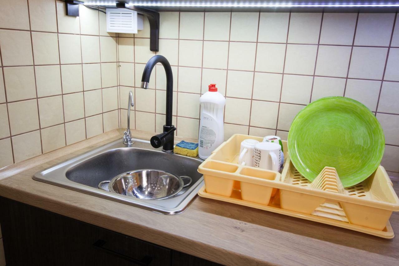 Nap & Rest Hostel Киев Екстериор снимка