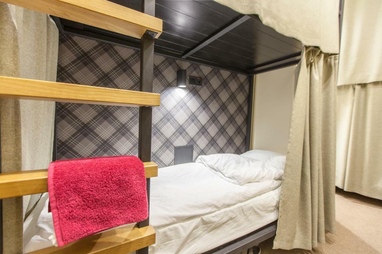 Nap & Rest Hostel Киев Екстериор снимка