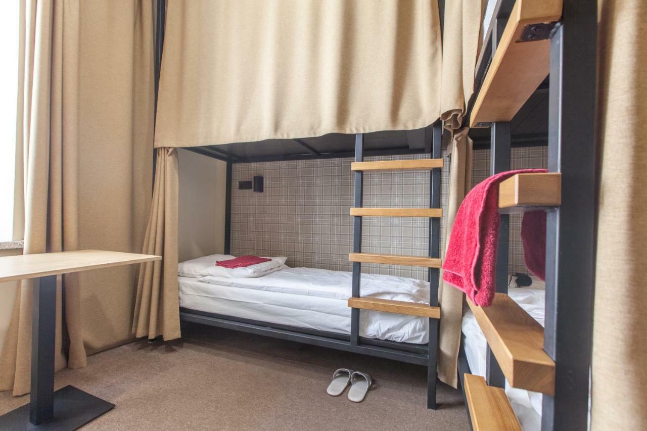 Nap & Rest Hostel Киев Екстериор снимка
