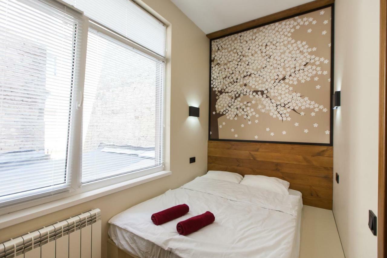 Nap & Rest Hostel Киев Екстериор снимка
