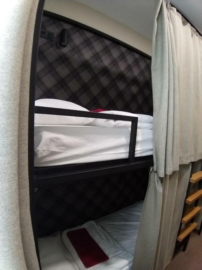 Nap & Rest Hostel Киев Екстериор снимка