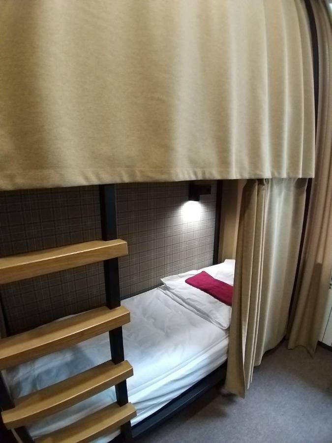 Nap & Rest Hostel Киев Екстериор снимка
